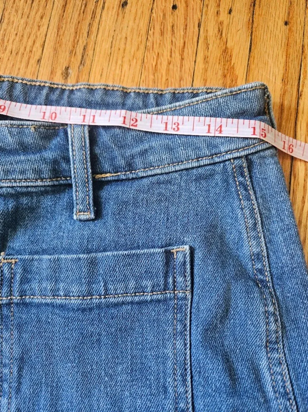 Old Navy High-Waisted Button Fly Denim Shorts Size 8